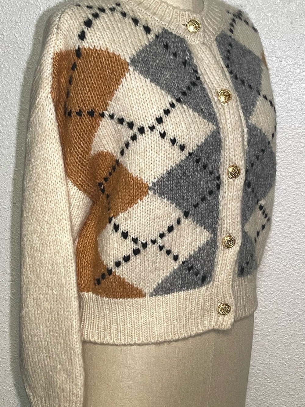 Mango women’s Cream Argyle Button-Up Sweater Cardigan size small - Picture 5 of 7
